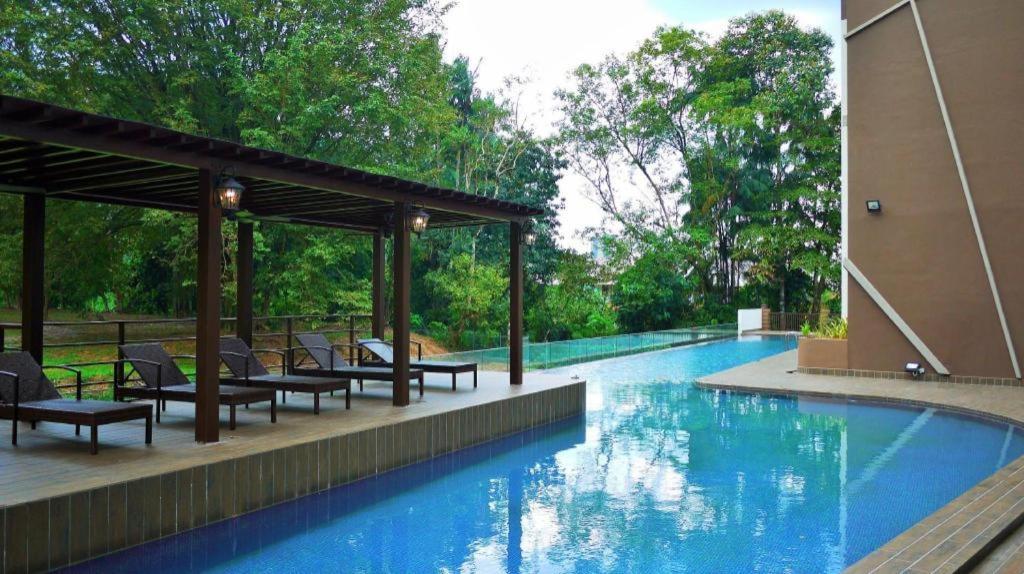 Hotel Grand Baron Taiping Exterior foto