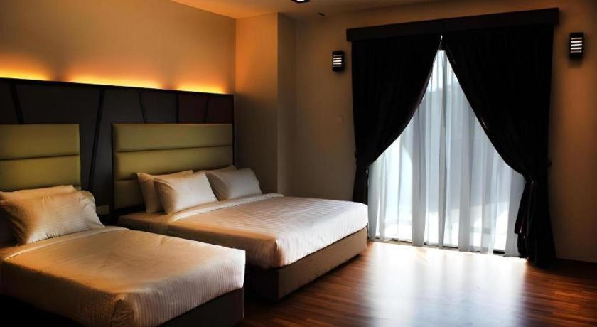 Hotel Grand Baron Taiping Exterior foto